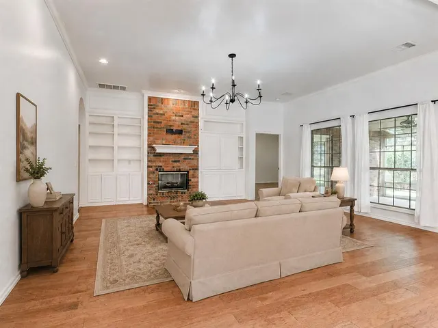 Photo 8 — 4013 NE 137th Street, Edmond, OK 73013