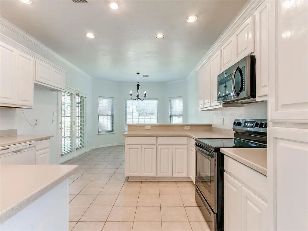Photo 10 — 4013 NE 137th Street, Edmond, OK 73013