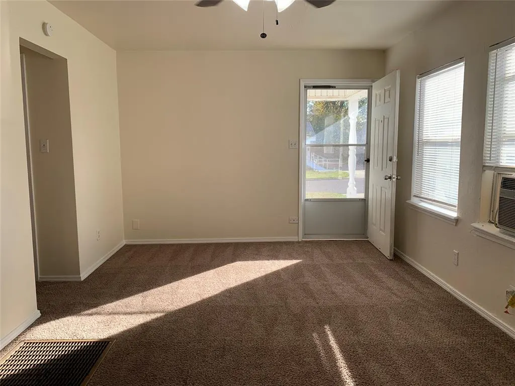 Photo 9 — 553 E Indian Drive, Oklahoma City, OK 73110