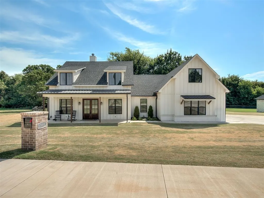 Photo 2 — 11755 Muirfield Lane, Guthrie, OK 73044
