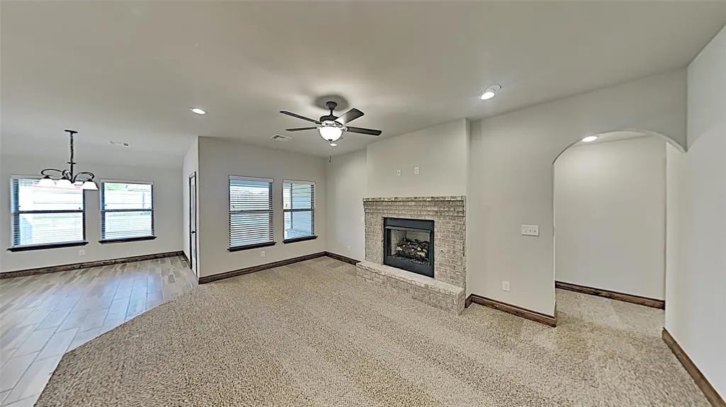 Photo 5 — 5521 Cheyenne Road, Warr Acres, OK 73132