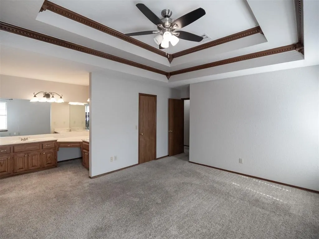 Photo 24 — 11221 Kingsgate Drive, Oklahoma City, OK 73170