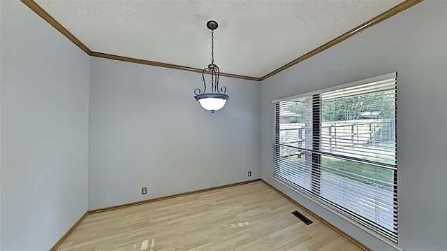 Photo 6 — 10001 Kay Ridge, Yukon, OK 73099