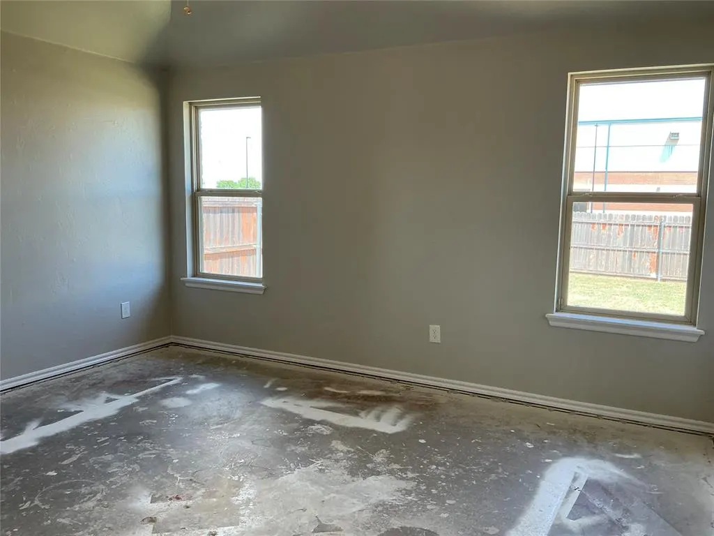 Photo 9 — 16000 Vicki Drive, Oklahoma City, OK 73170