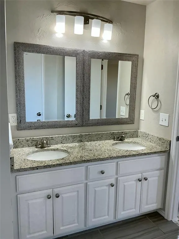 Photo 10 — 16000 Vicki Drive, Oklahoma City, OK 73170