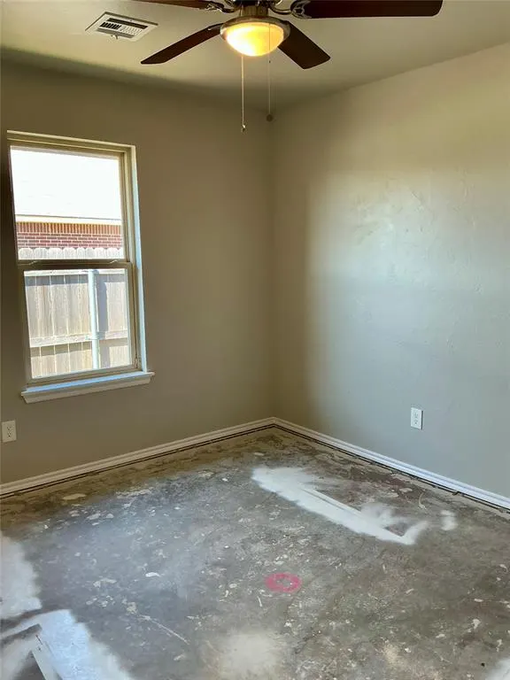 Photo 14 — 16000 Vicki Drive, Oklahoma City, OK 73170
