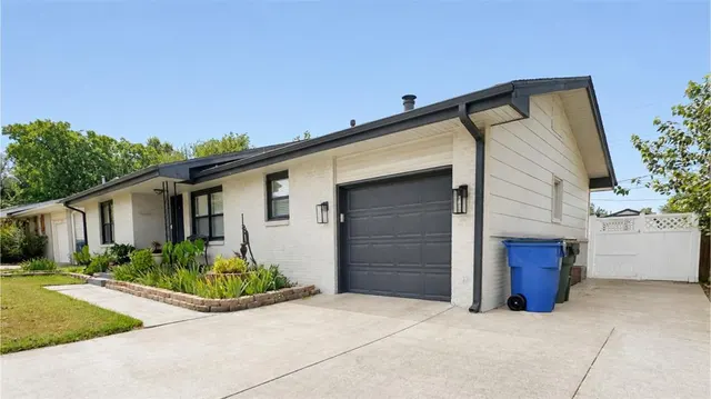 Photo 5 — 2136 Erin Place, Oklahoma City, OK 73120