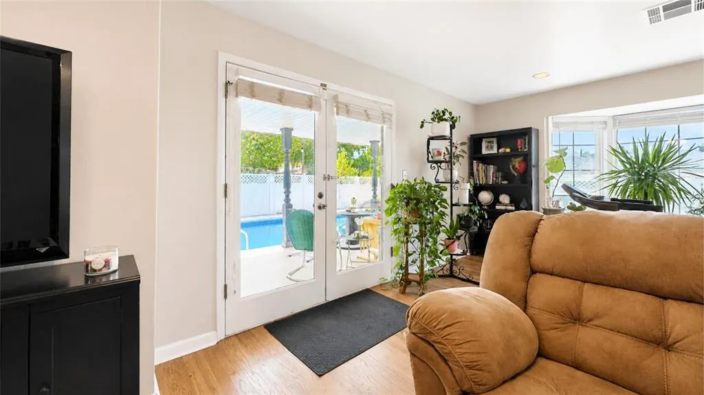 Photo 6 — 2136 Erin Place, Oklahoma City, OK 73120