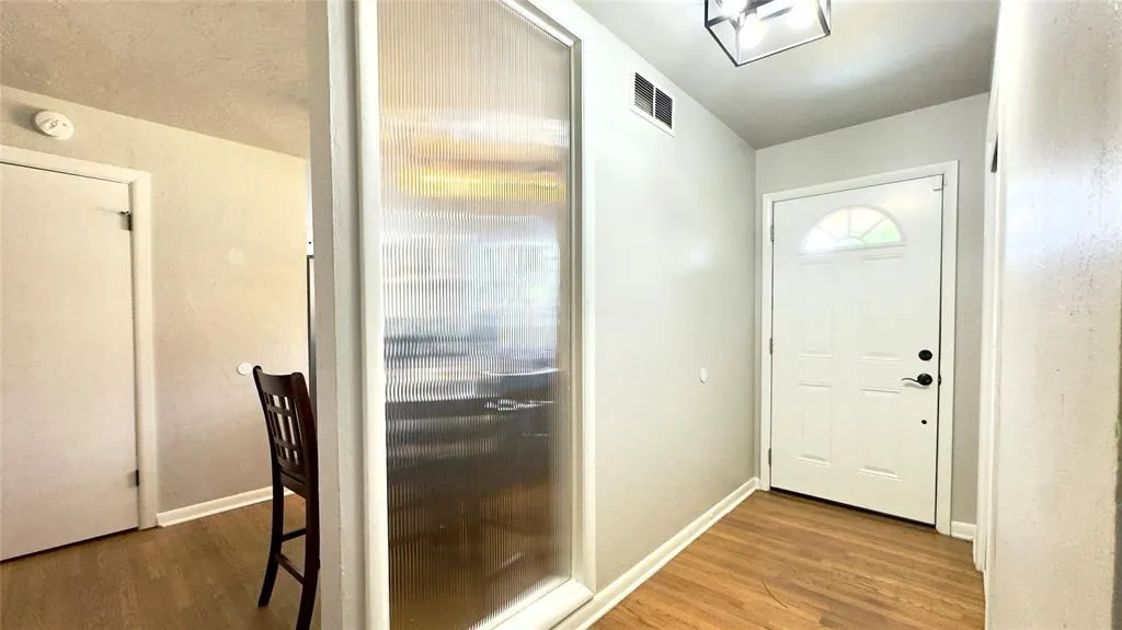 Photo 11 — 2136 Erin Place, Oklahoma City, OK 73120