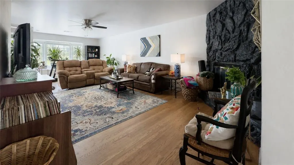 Photo 14 — 2136 Erin Place, Oklahoma City, OK 73120