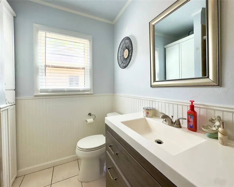 Photo 12 — 2136 Erin Place, Oklahoma City, OK 73120