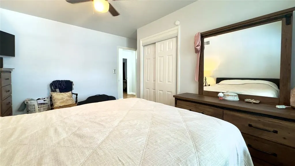 Photo 18 — 2136 Erin Place, Oklahoma City, OK 73120