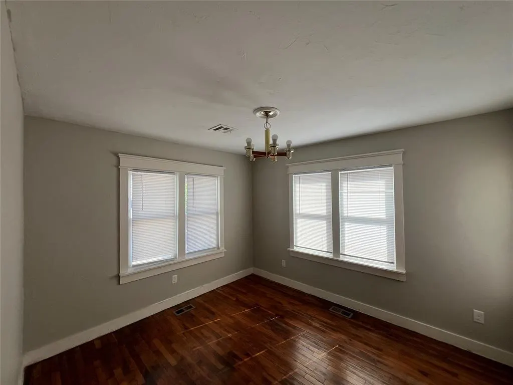 Photo 12 — 1637 NW 11th Street 1635, Oklahoma City, OK 73106
