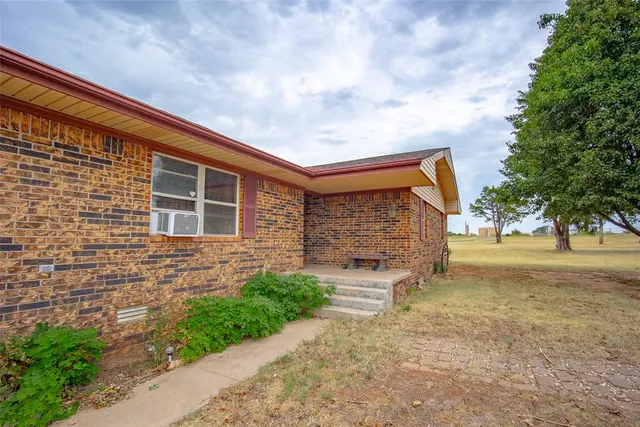 Photo 3 — 11549 State Highway 76, Lindsay, OK 73052