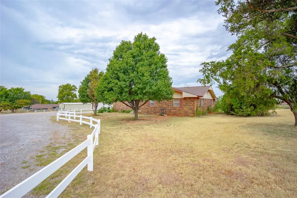 Photo 44 — 11549 State Highway 76, Lindsay, OK 73052