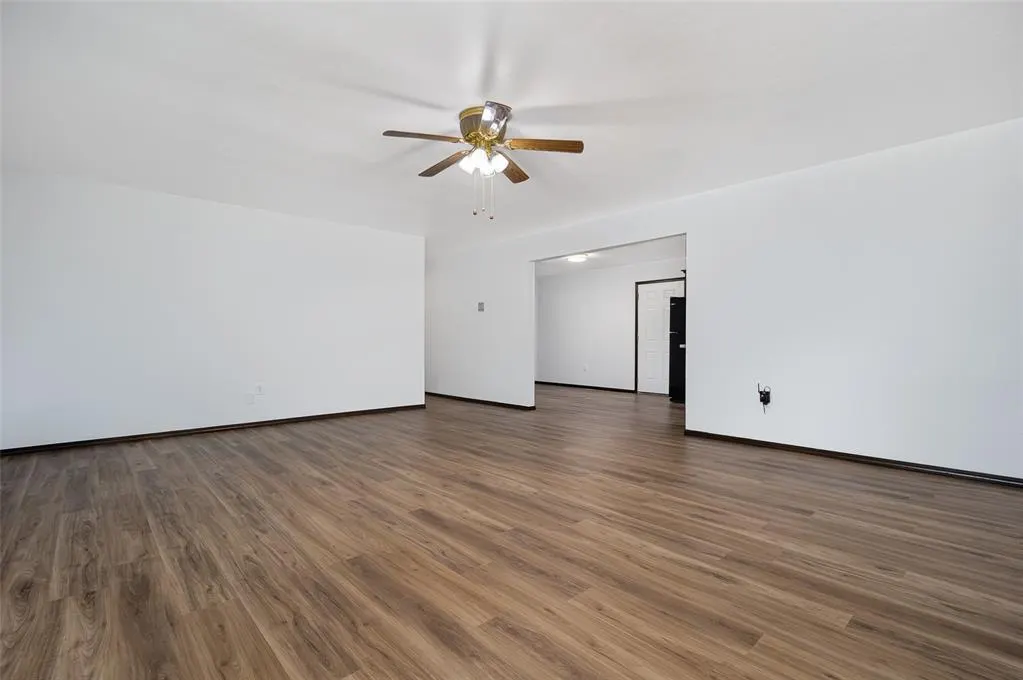 Photo 9 — 1011 Cedar Drive, Blanchard, OK 73010