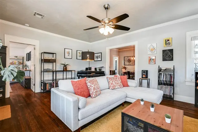Photo 8 — 2405 NW 16 Street, Oklahoma City, OK 73107