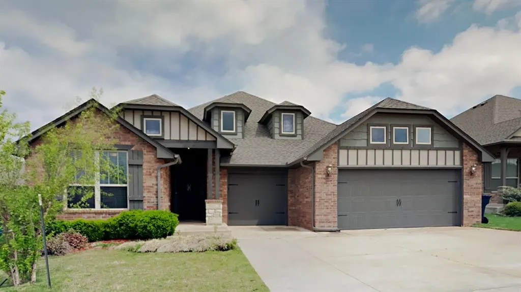 Photo 2 — 10009 NW 141st Street, Yukon, OK 73099