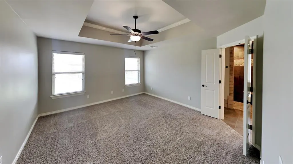Photo 9 — 10009 NW 141st Street, Yukon, OK 73099