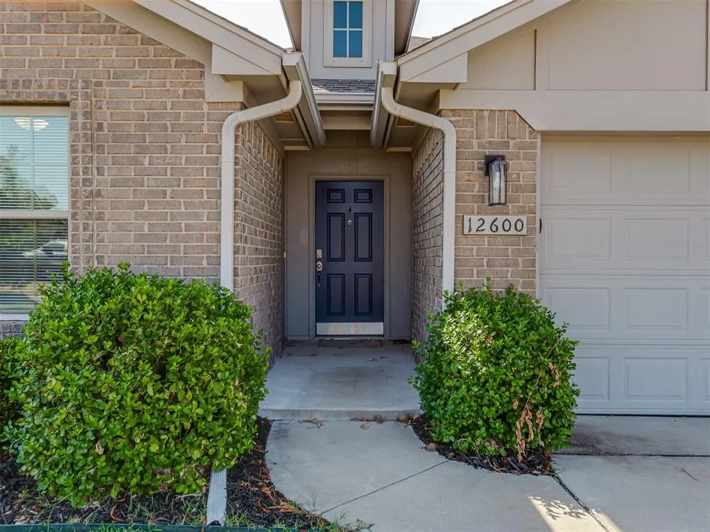 Photo 2 — 12600 NW 1st Court, Yukon, OK 73099