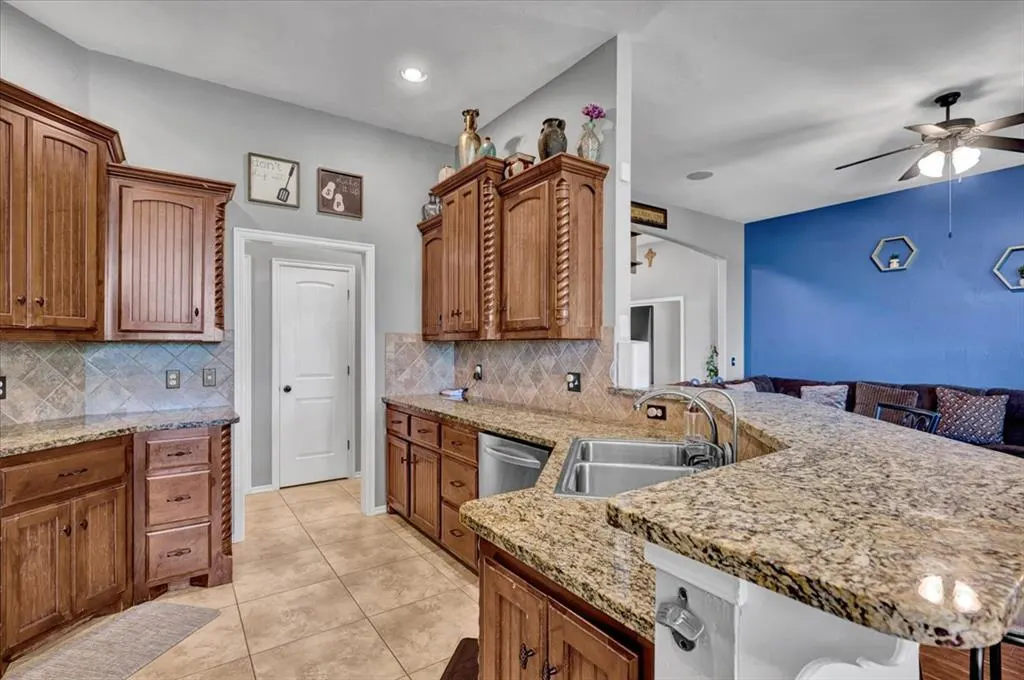 Photo 15 — 3424 Valley Hollow, Norman, OK 73071