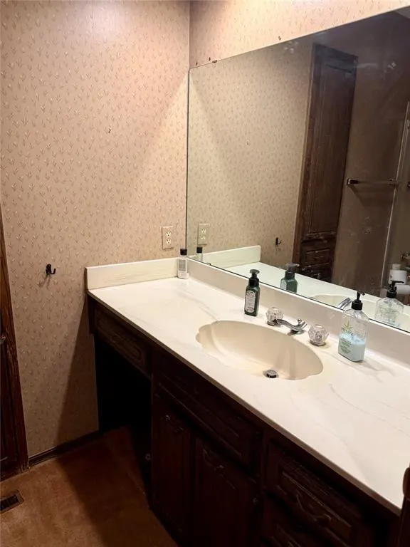 Photo 22 — 10066 N 2263 Road, Clinton, OK 73601