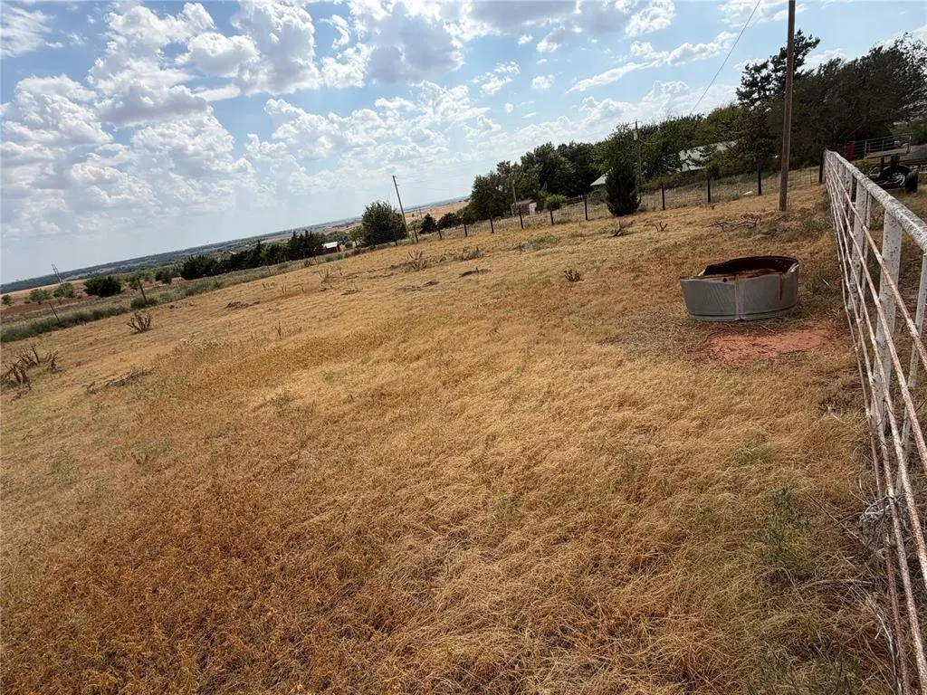 Photo 36 — 10066 N 2263 Road, Clinton, OK 73601