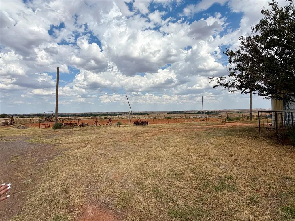 Photo 42 — 10066 N 2263 Road, Clinton, OK 73601
