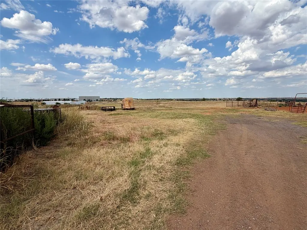 Photo 43 — 10066 N 2263 Road, Clinton, OK 73601