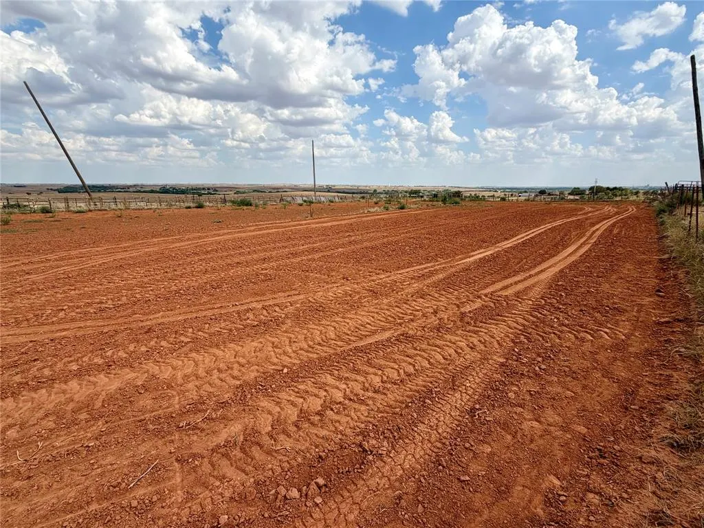 Photo 44 — 10066 N 2263 Road, Clinton, OK 73601