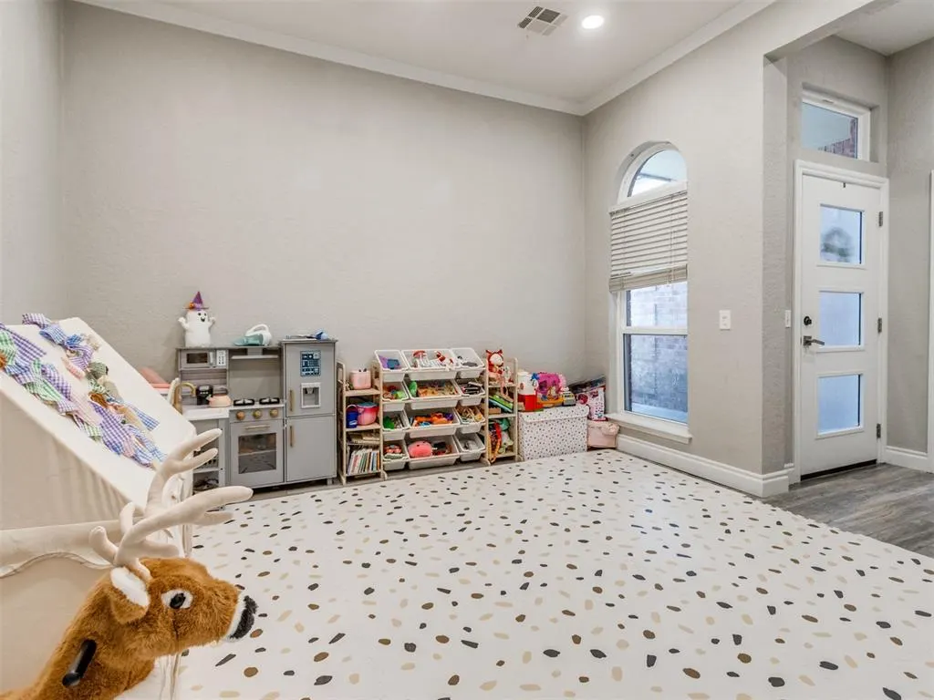 Photo 11 — 2713 Weymouth Way, Norman, OK 73071