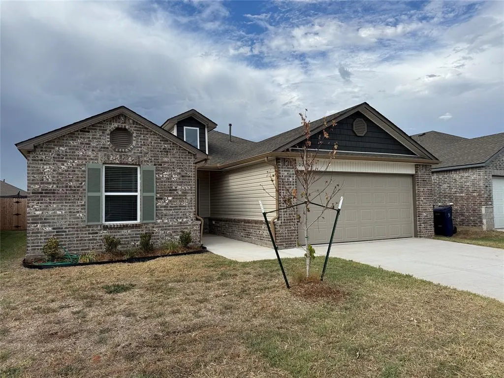 Photo 2 — 10024 SW 38th Street, Oklahoma City, OK 73064