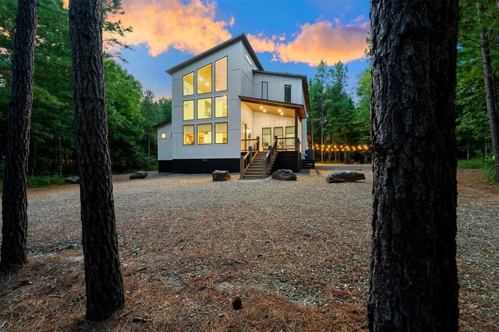 Photo 2 — 57 Mountain Ash Trail, Broken Bow, OK 74728