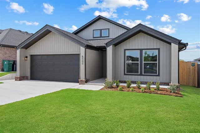 Photo 2 — 8505 Cassian Drive, Oklahoma City, OK 73135