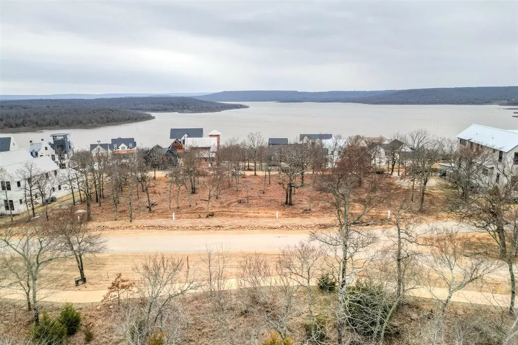 Photo 10 — 63 Water Street, Carlton Landing, OK 74432