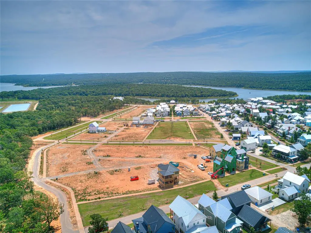 Photo 3 — 64 Boulevard, Carlton Landing, OK 74432