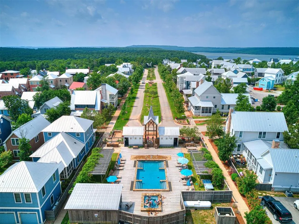Photo 26 — 41 Hill Street, Carlton Landing, OK 74432