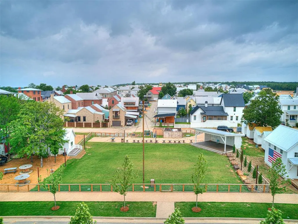 Photo 47 — 41 Hill Street, Carlton Landing, OK 74432