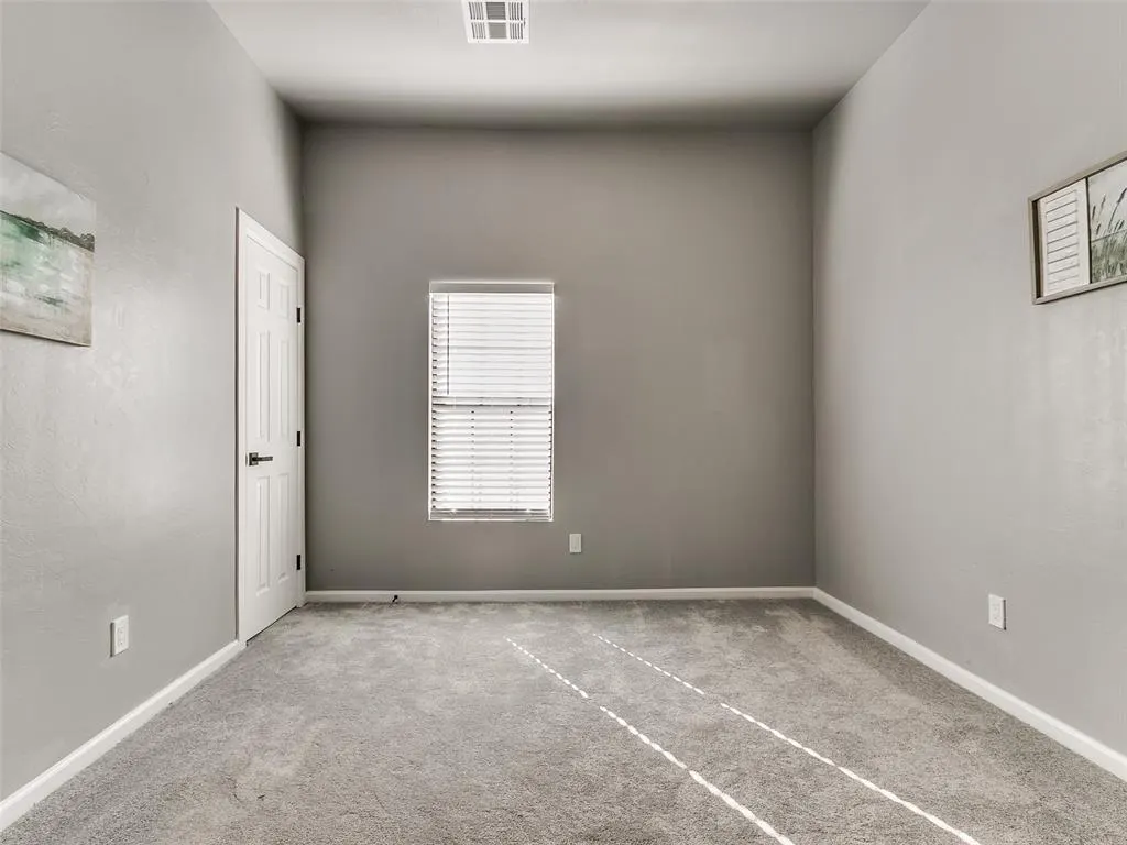 Photo 16 — 524 E Harrison Avenue, Guthrie, OK 73044