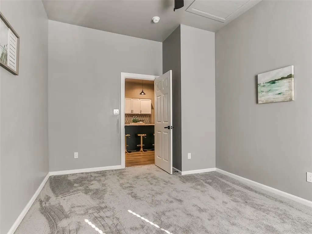 Photo 17 — 524 E Harrison Avenue, Guthrie, OK 73044