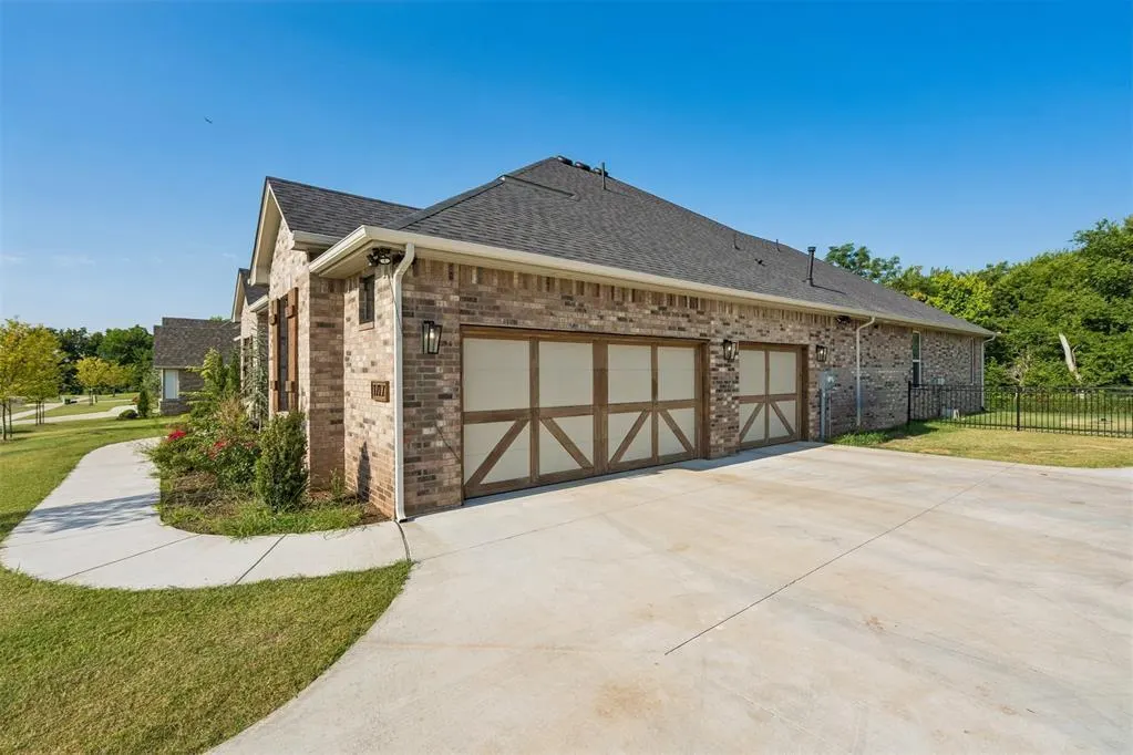 Photo 2 — 11717 Josie Lane, Oklahoma City, OK 73173
