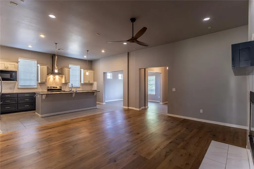 Photo 6 — 11244 NW 102nd Street, Yukon, OK 73099