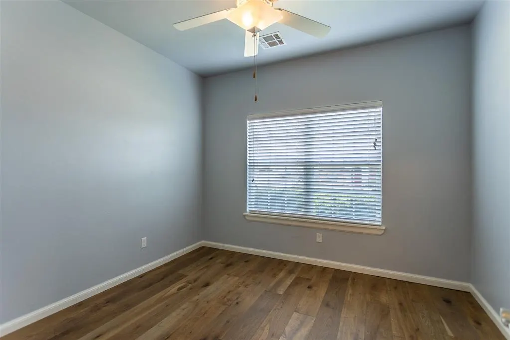 Photo 10 — 11244 NW 102nd Street, Yukon, OK 73099