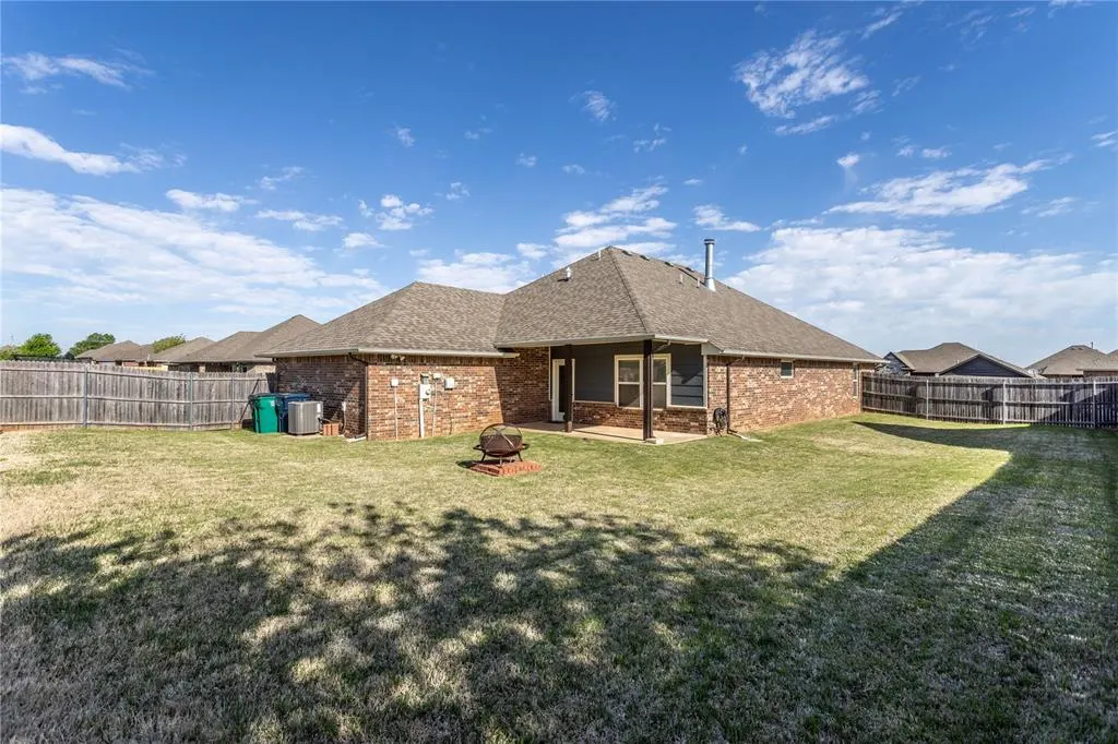 Photo 23 — 11244 NW 102nd Street, Yukon, OK 73099