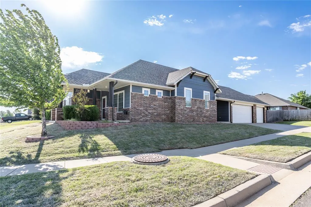 Photo 24 — 11244 NW 102nd Street, Yukon, OK 73099