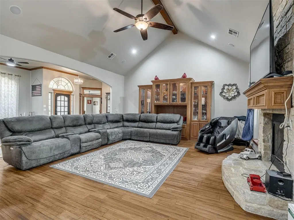 Photo 9 — 8030 Redhawk Lane, Edmond, OK 73034