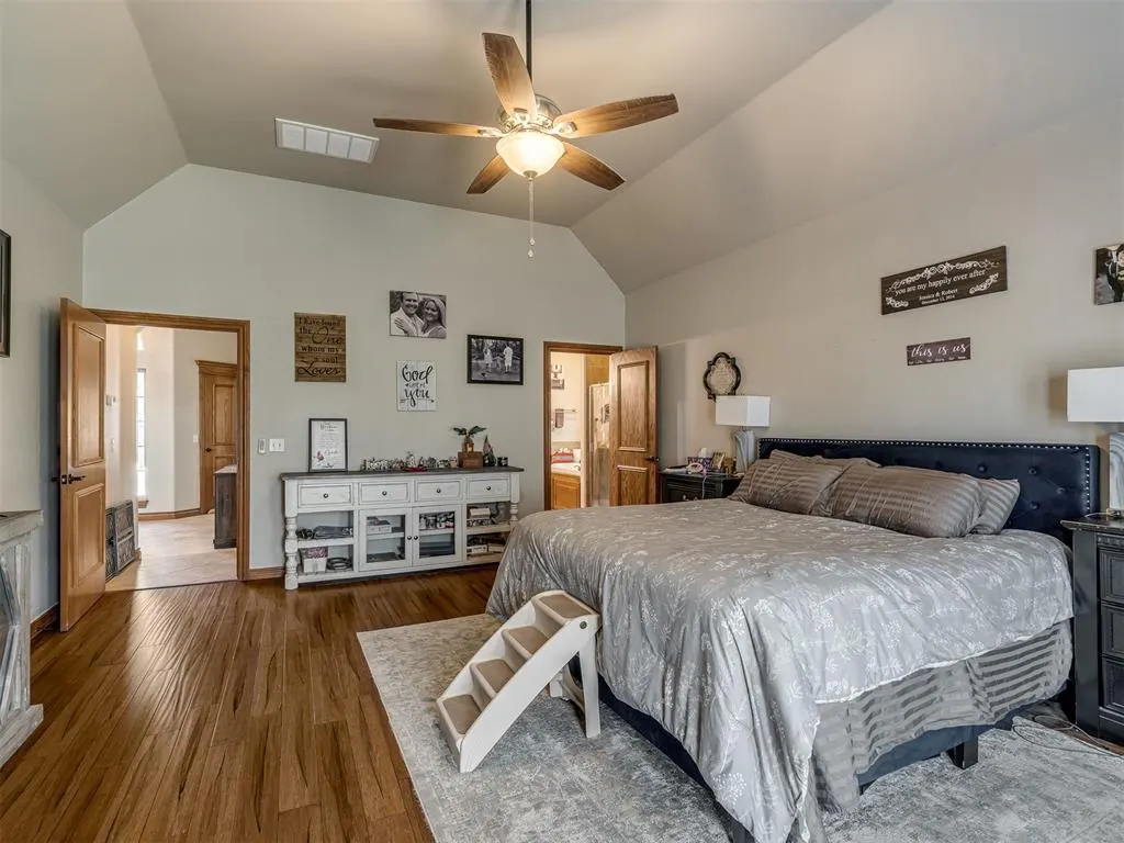 Photo 17 — 8030 Redhawk Lane, Edmond, OK 73034