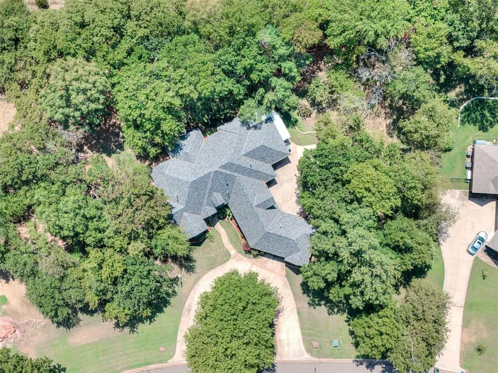 Photo 40 — 8030 Redhawk Lane, Edmond, OK 73034