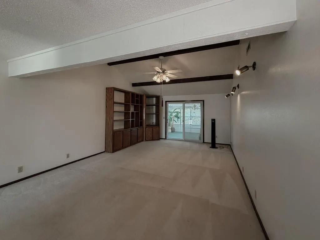 Photo 7 — 705 N Stanley Street, Hinton, OK 73047