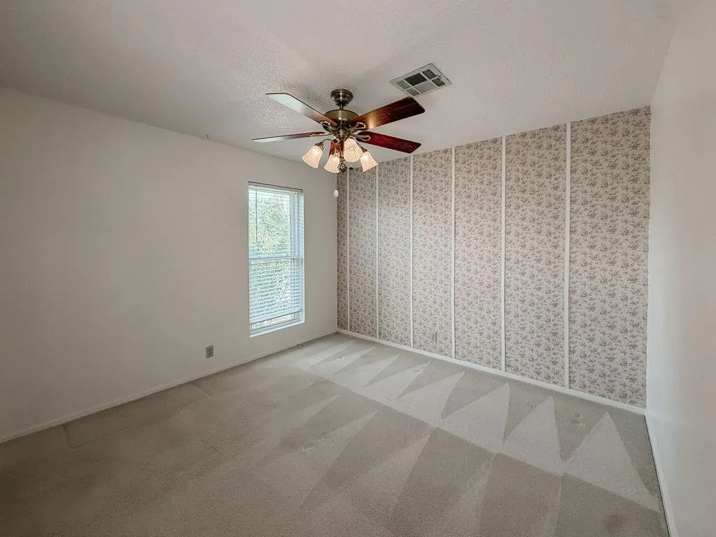 Photo 20 — 705 N Stanley Street, Hinton, OK 73047